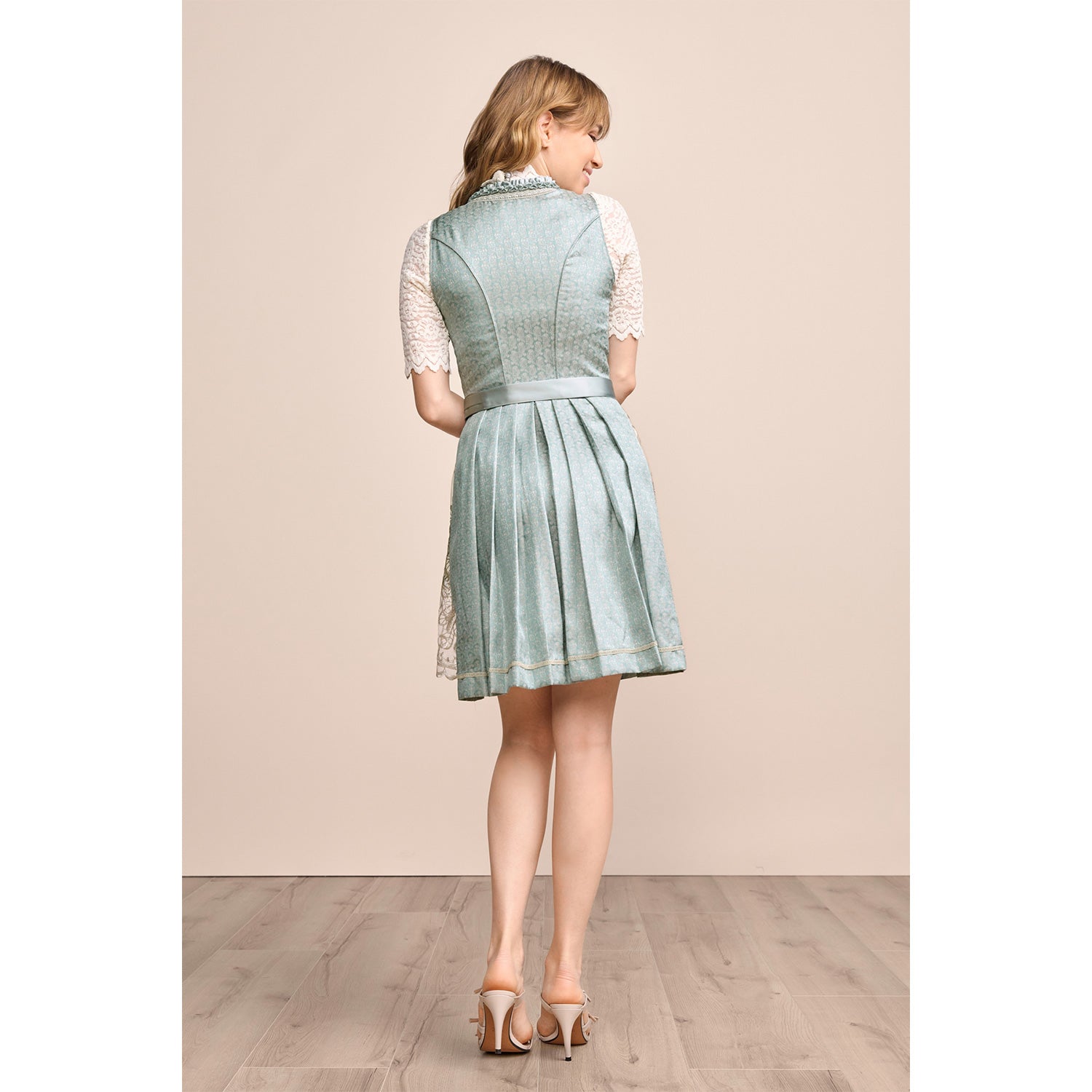 trachtenland-kr-ger-madl-dirndl-lilinoe-50cm-t-rkis image 2