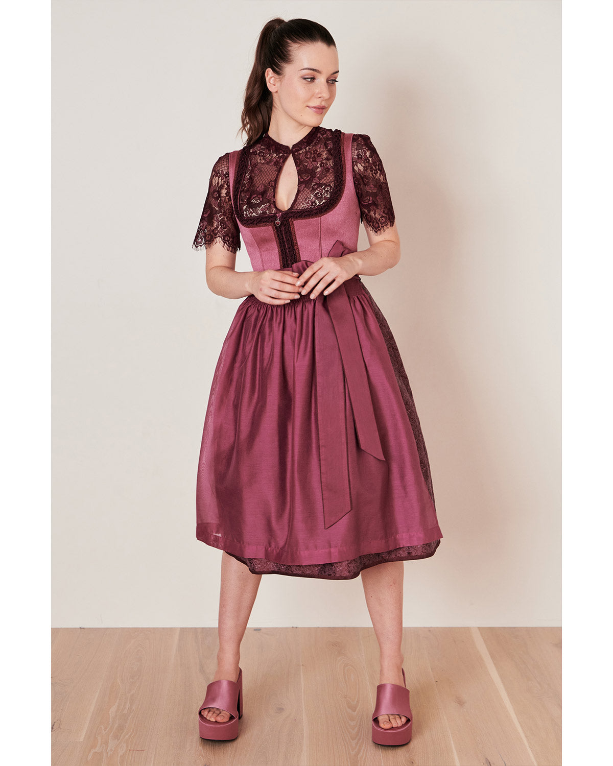trachtenland-kr-ger-collection-dirndl-danila-114166-pink-70cm image 6