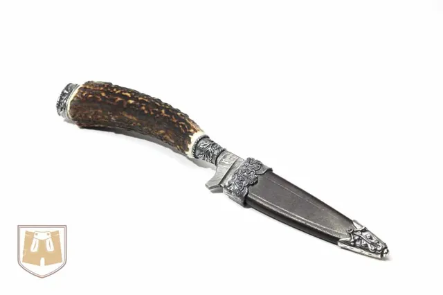 lederhosenhelden-trachtenmesser-mit-damastklinge-und-silber-gravurkappe image 1