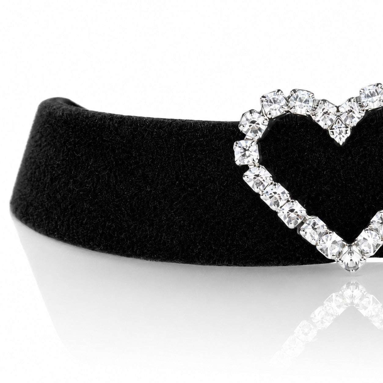 trachtenland-luisia-samt-kropfband-strass-herz-swarovski-schwarz image 6