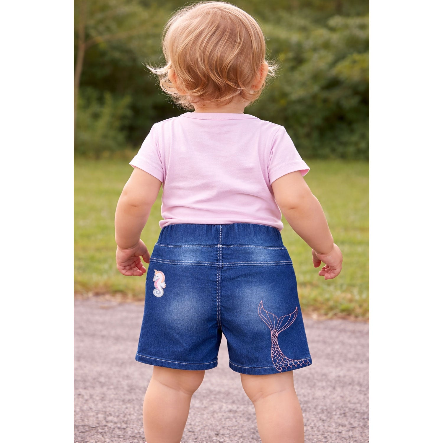 trachtenland-bondi-baby-m-dchen-jeansshort-bermuda-marine-life-86698-blue-denim image 4