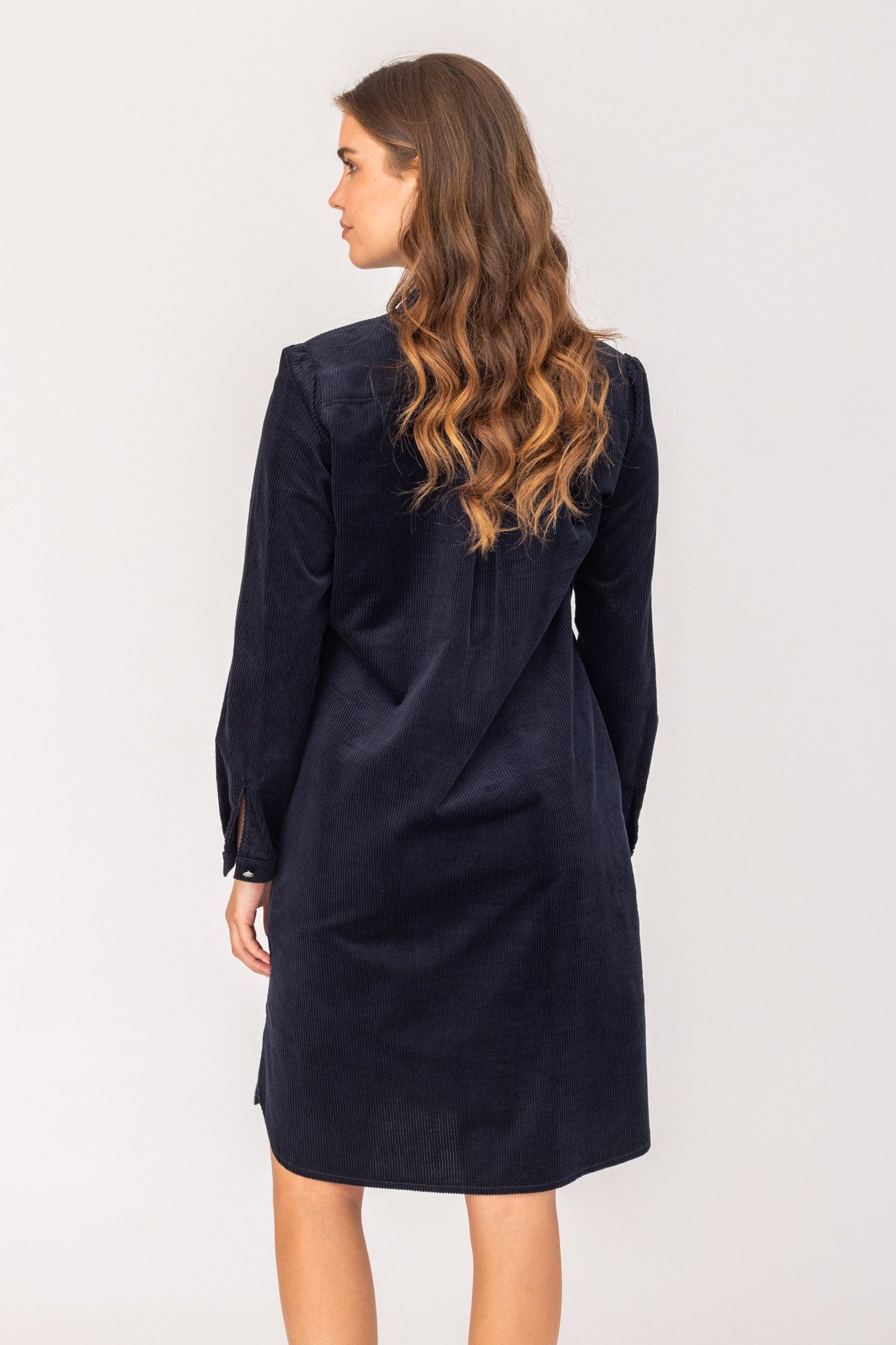 felicitas-kleo-damen-kleid-aus-baumwollcord image 2