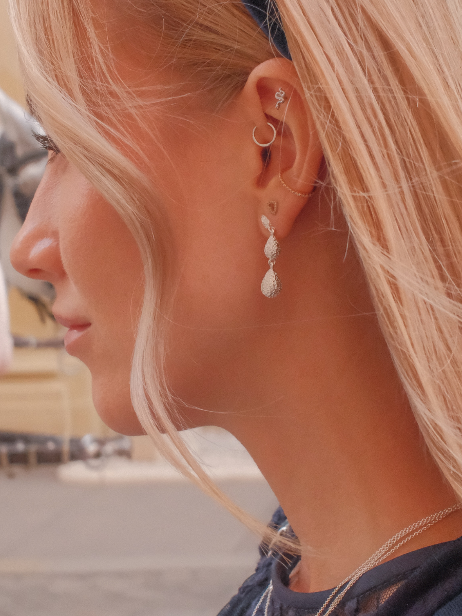 heimatgl-ck-amalia-almond-drop-earring-silber-ohrringe image 5