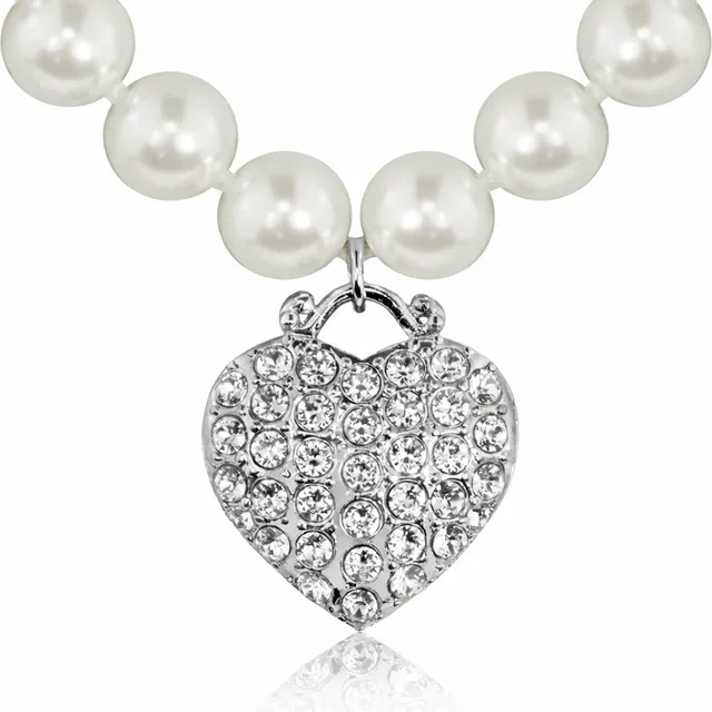 luisia-perlenkette-mit-strass-herz-und-premium-kristallen image 1