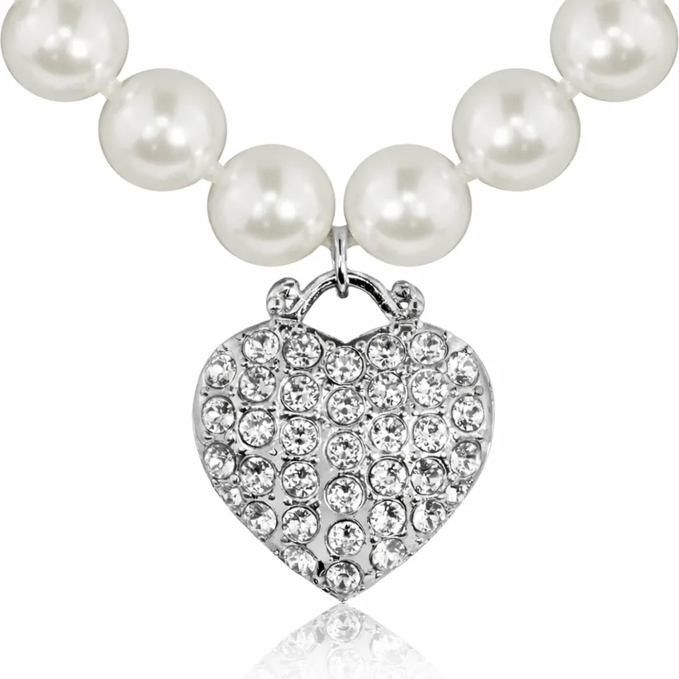 luisia-perlenkette-mit-strass-herz-und-premium-kristallen image 1