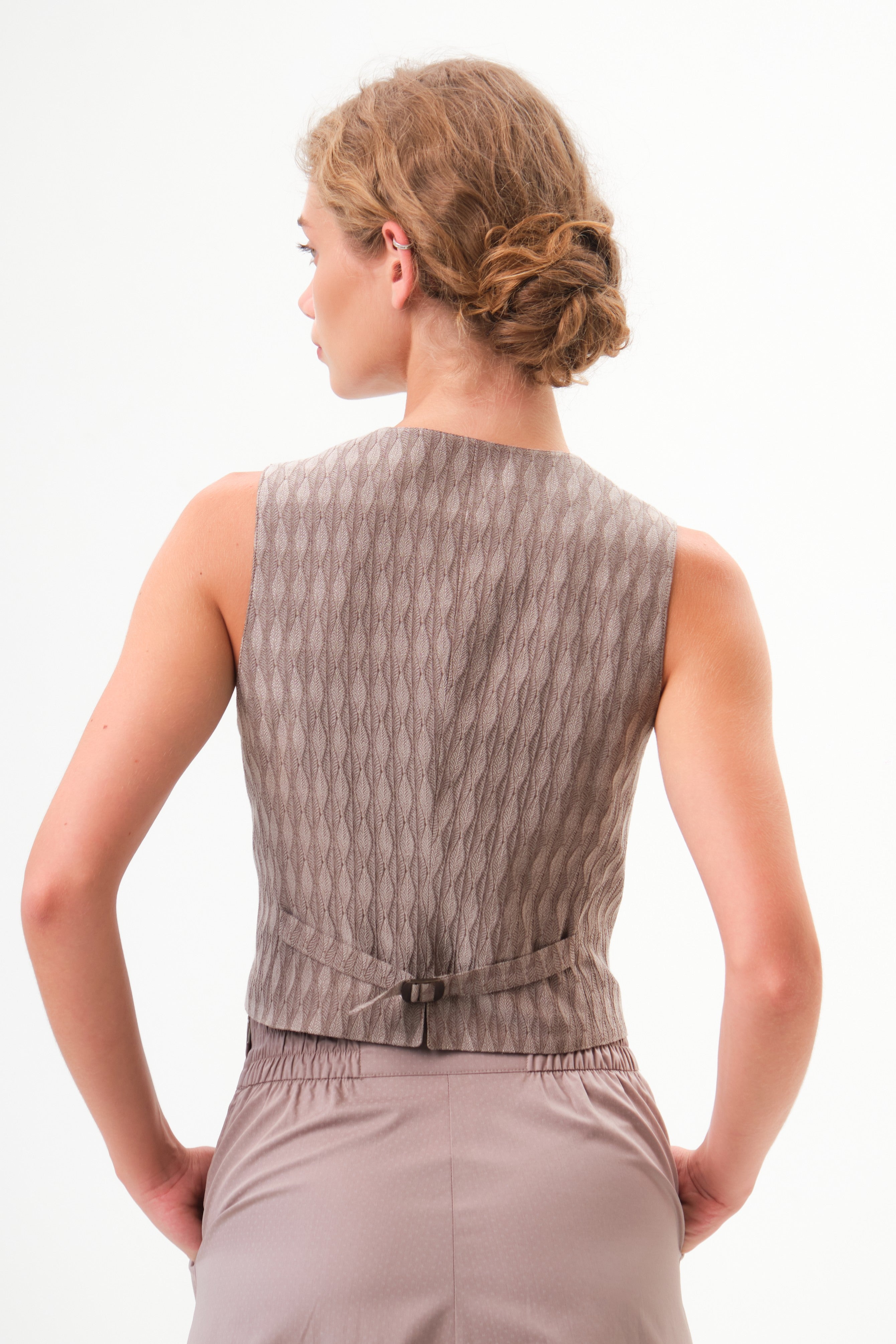 felicitas-damen-weste-wanessa-jacquard-kurz-asymmetrisch image 2