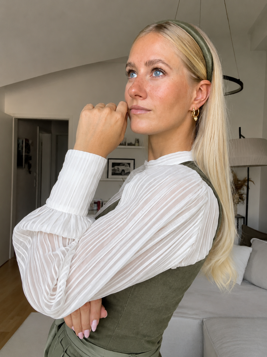 heimatgl-ck-bluse-penelope-plissee-langarmbluse image 4