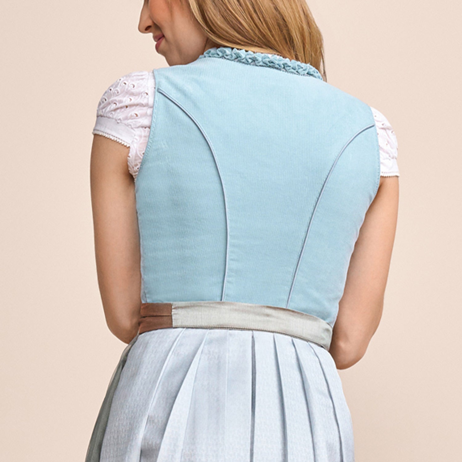 kr-ger-madl-dirndl-emmeline-415769-60cm-hellblau image 7