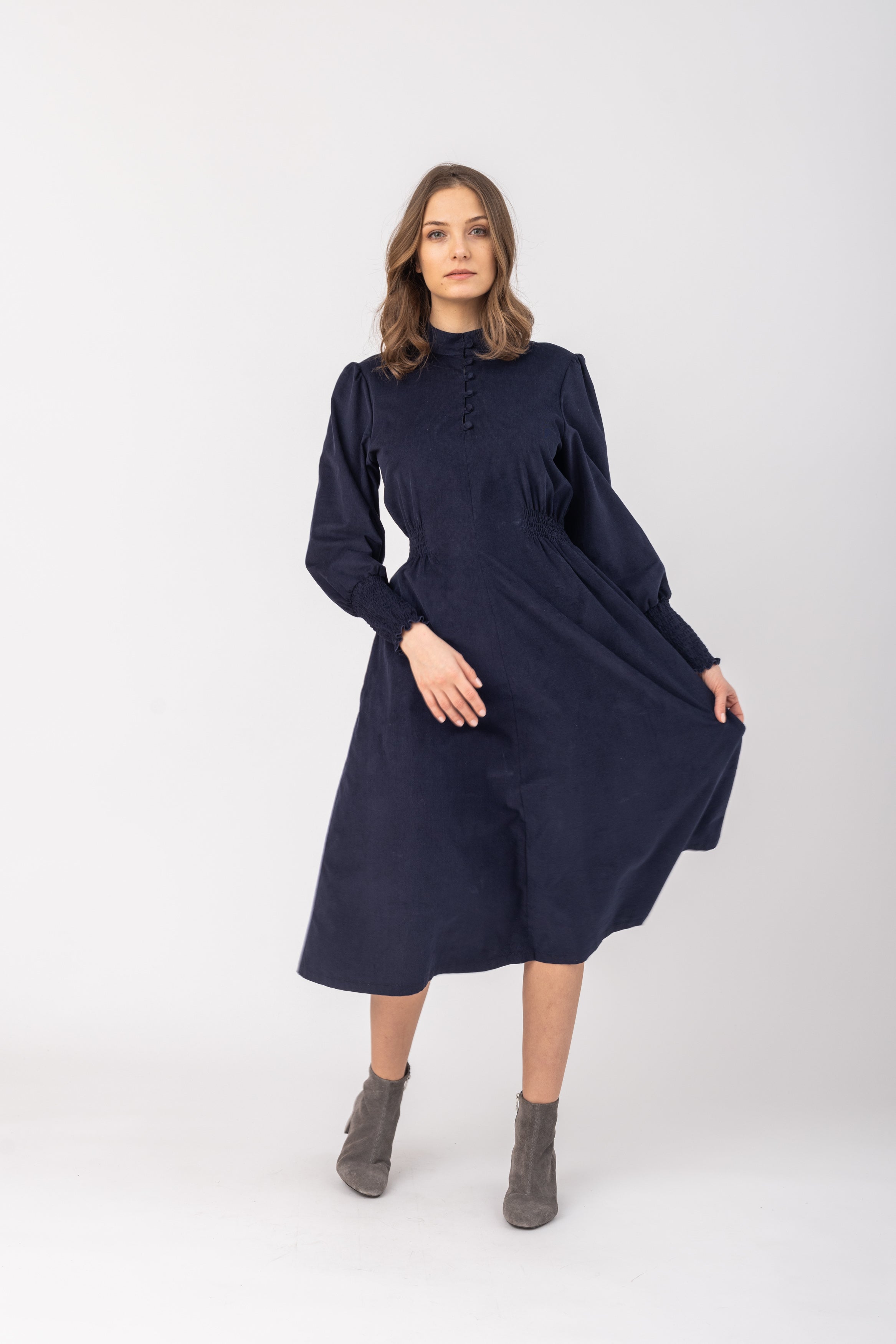 felicitas-kaylie-damen-flanellkleid-mit-smok-taille-und-stehkragen image 1