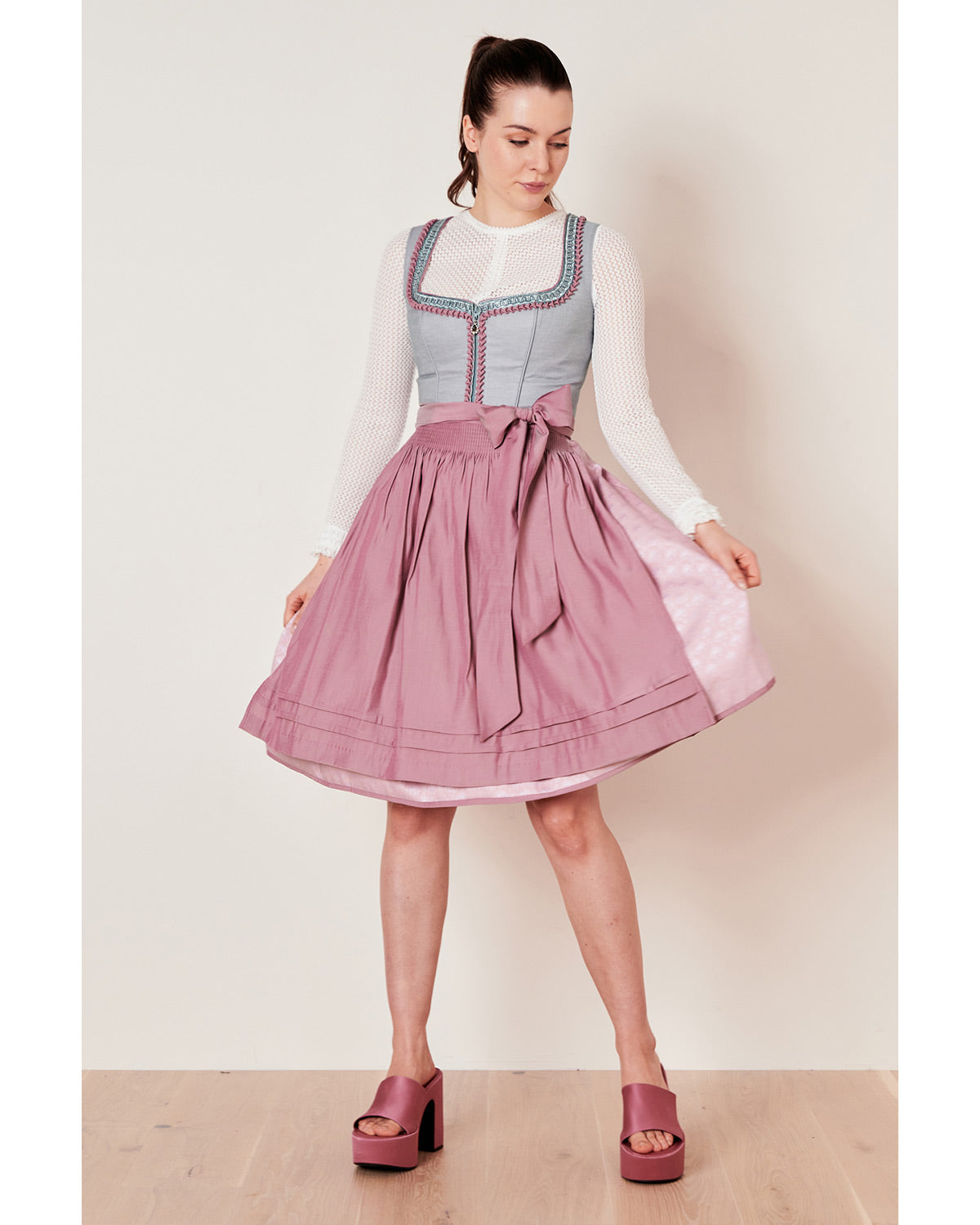 kr-ger-collection-dirndl-siena-114267-grau-ros-60-cm image 8