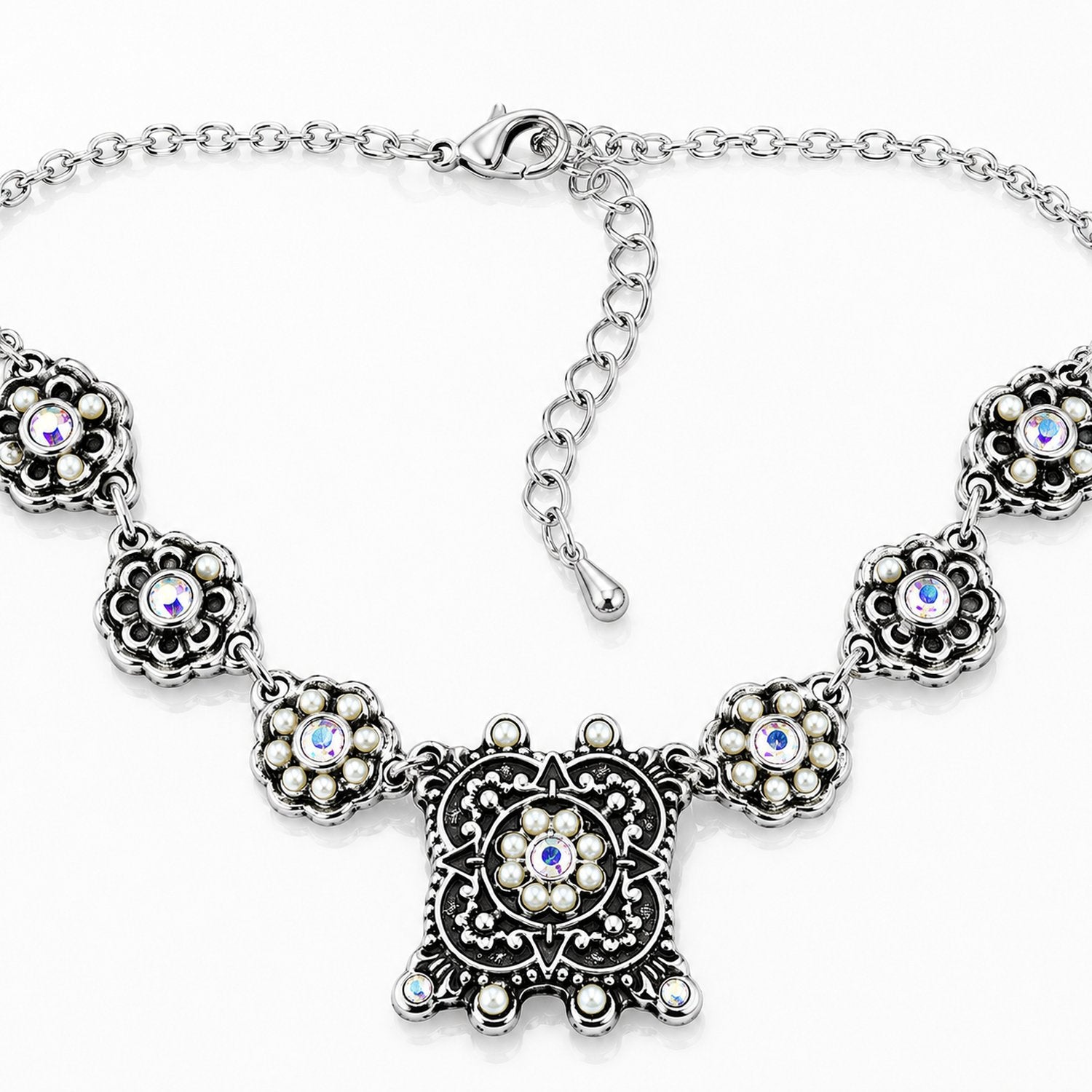 luisia-halskette-katharina-mit-kristallen-von-swarovski image 7