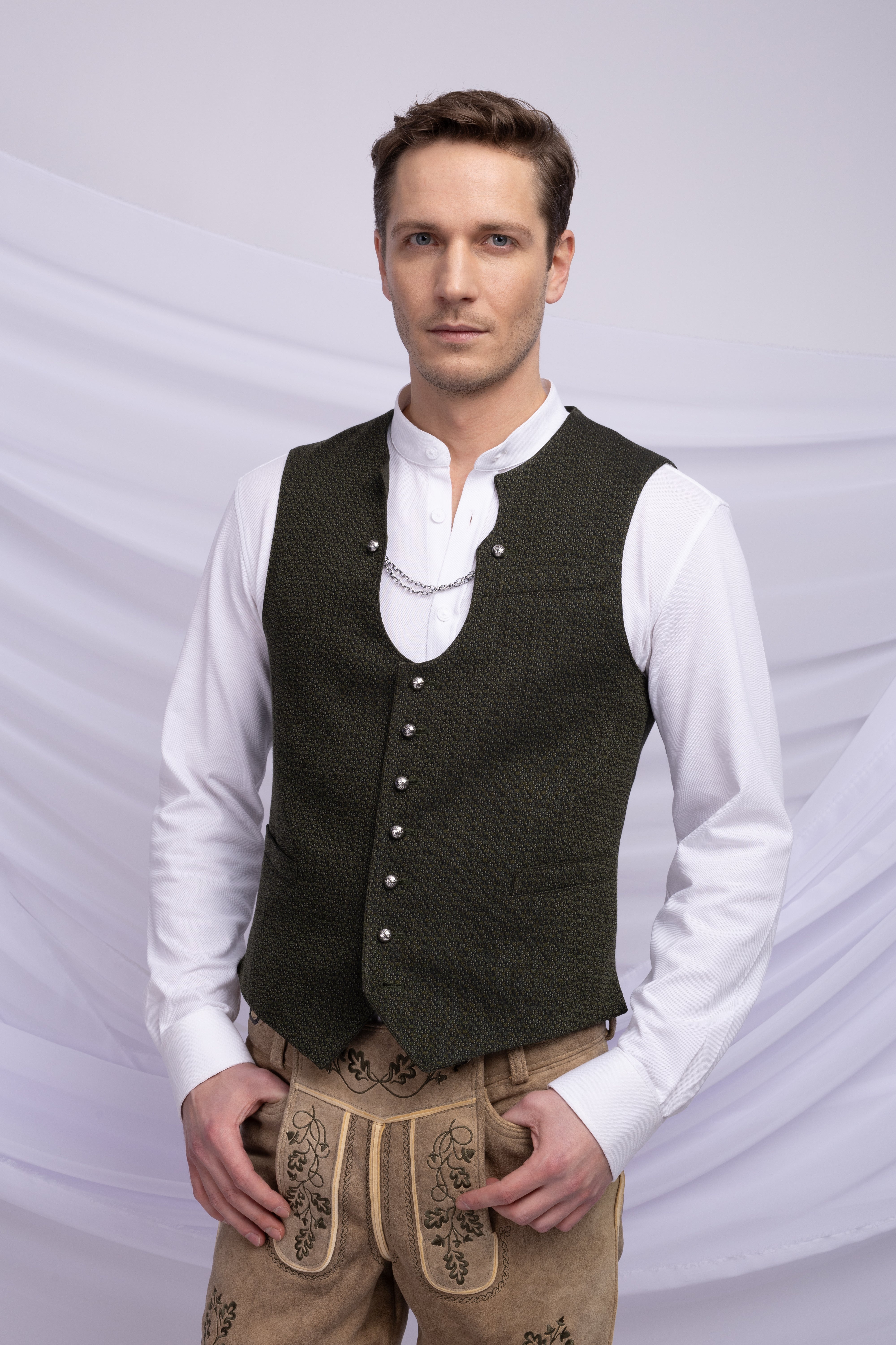 heimatgl-ck-weste-alex-ketterlweste-herren-waldgr-n-gemustert image 2
