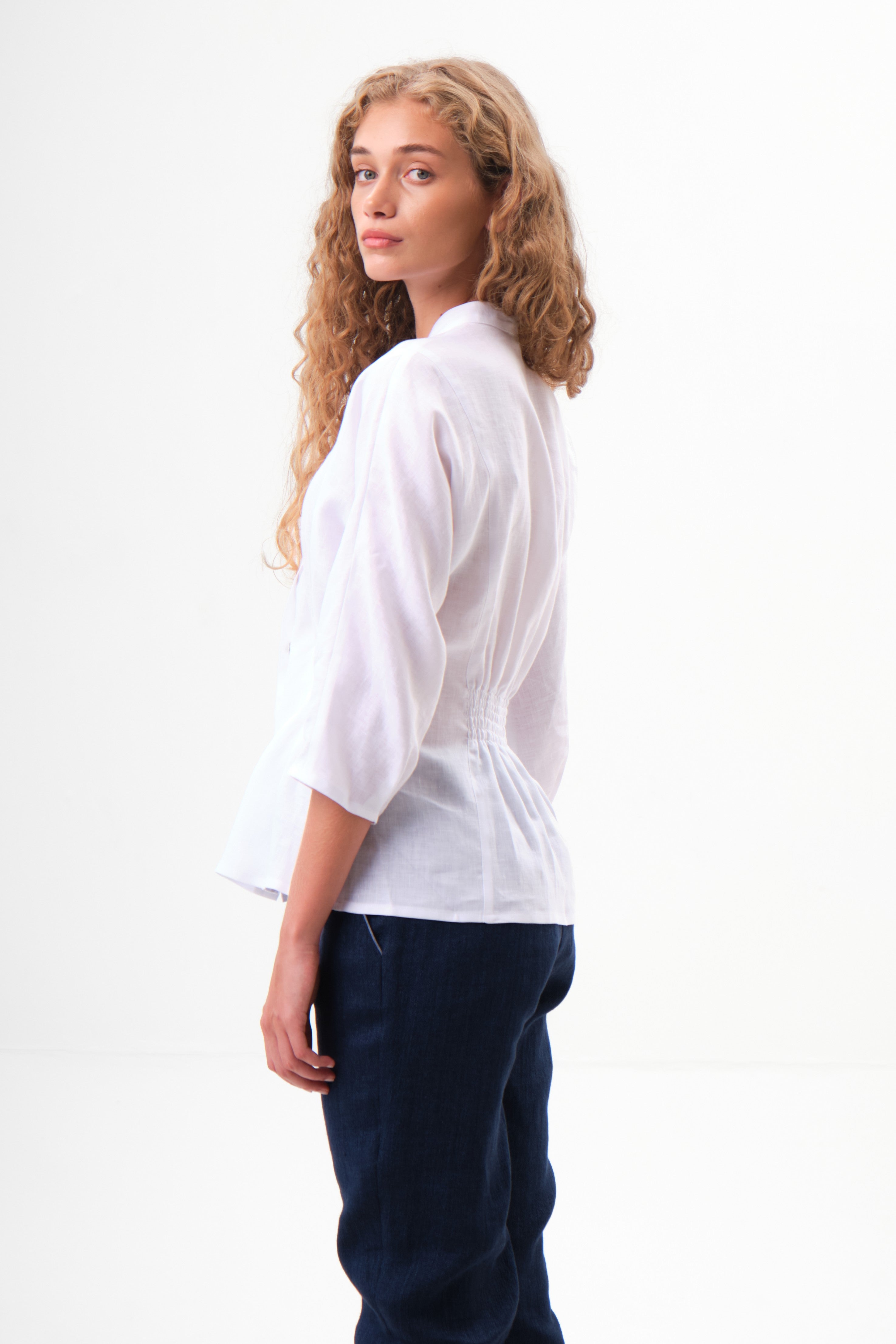 felicitas-damen-bluse-blairette-aus-leinen-mit-stehkragen image 4