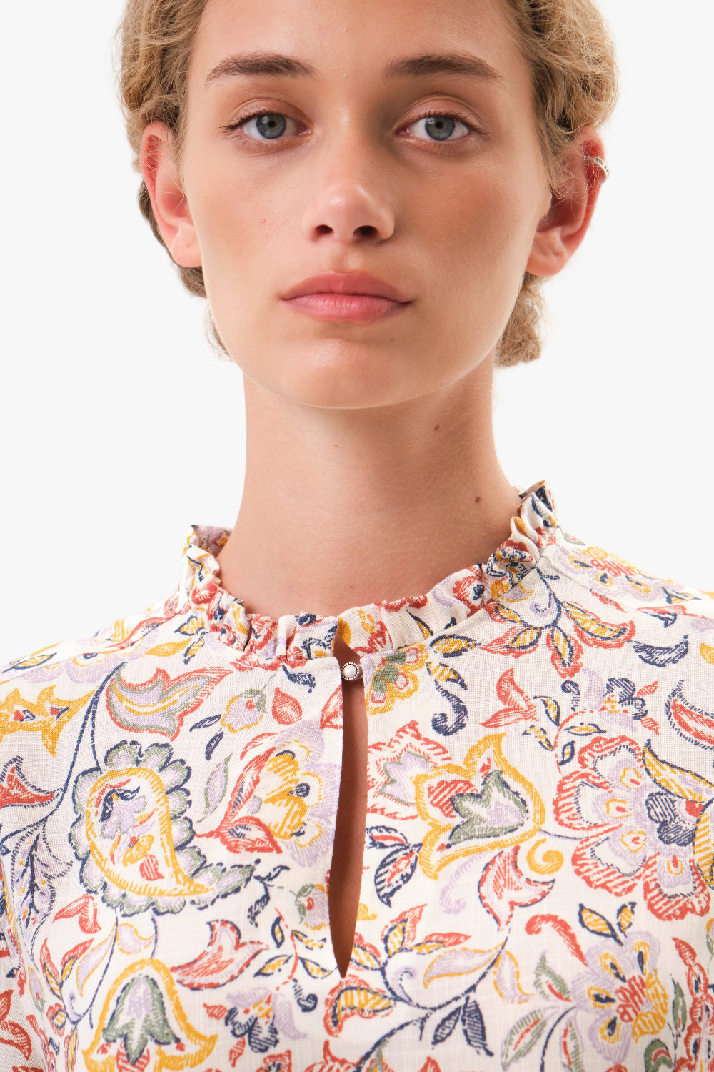 felicitas-banu-damen-bluse-viskose-print-stehkragen-kurzarm image 4