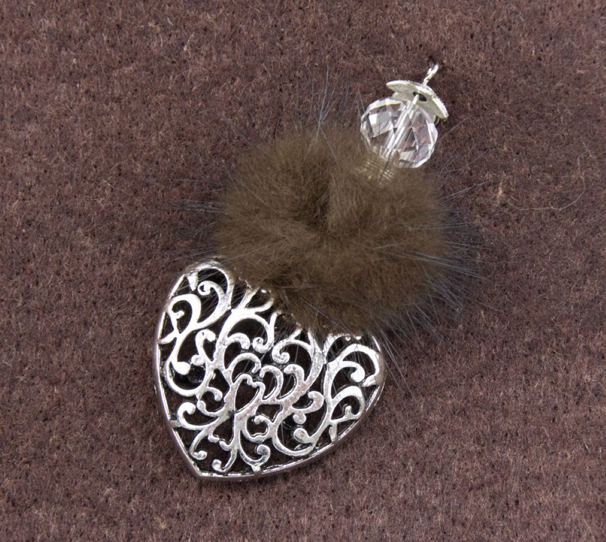 trachtenland-herz-trachten-handtasche-filz-mit-herzanh-nger-braun image 7
