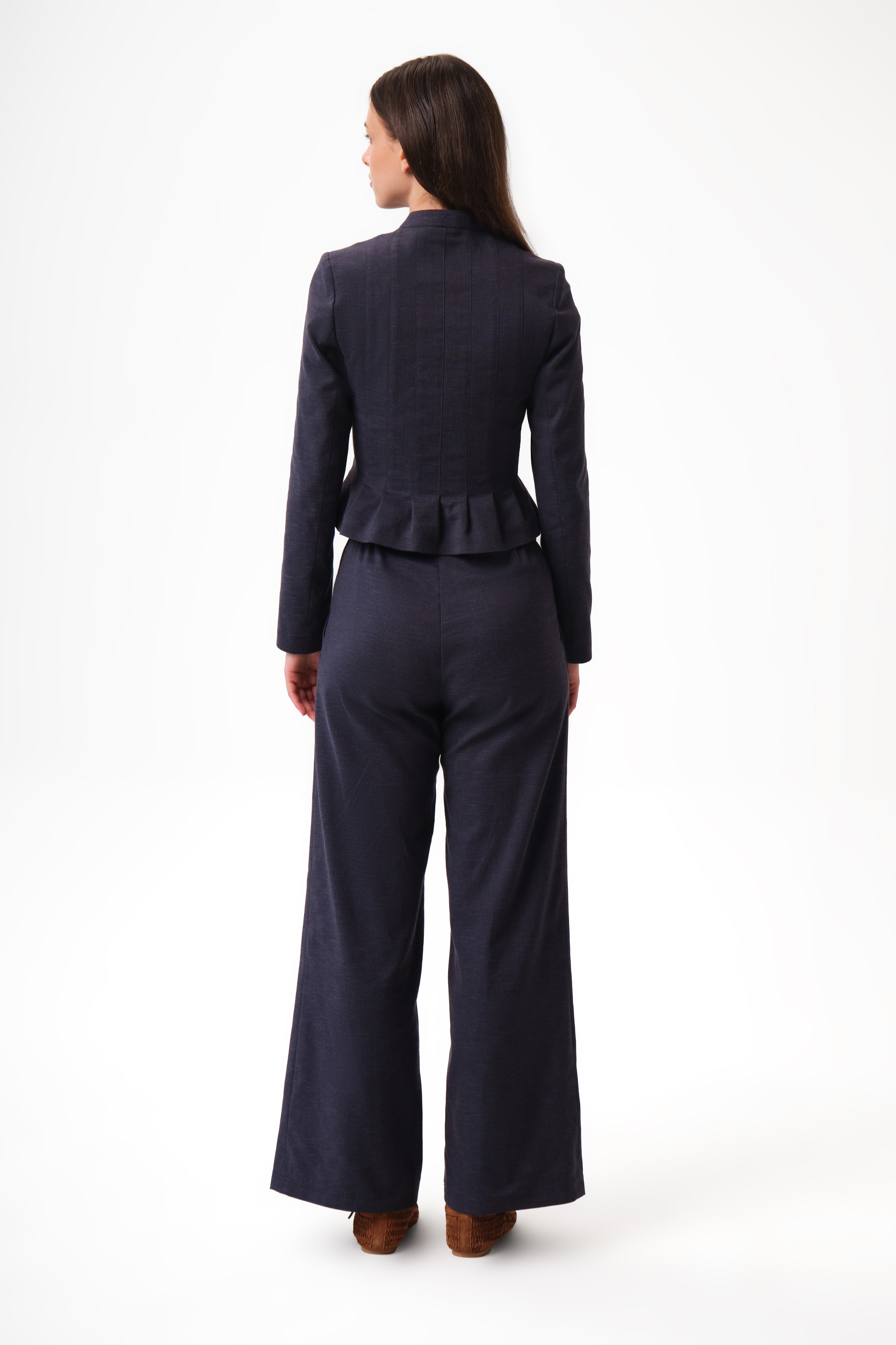 felicitas-halika-damen-leinenhose-lang-weit-mit-falte image 2