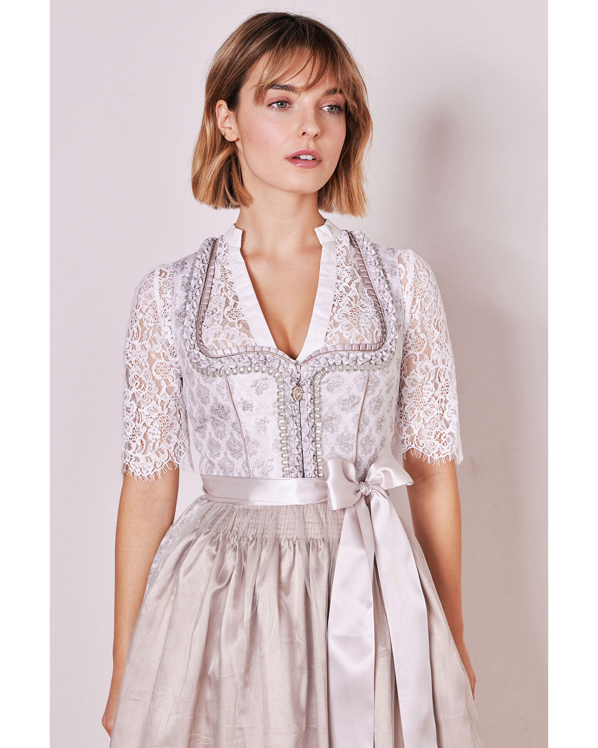 trachtenland-kr-ger-madl-dirndl-aleya-414466-nude-flieder-50-cm image 7