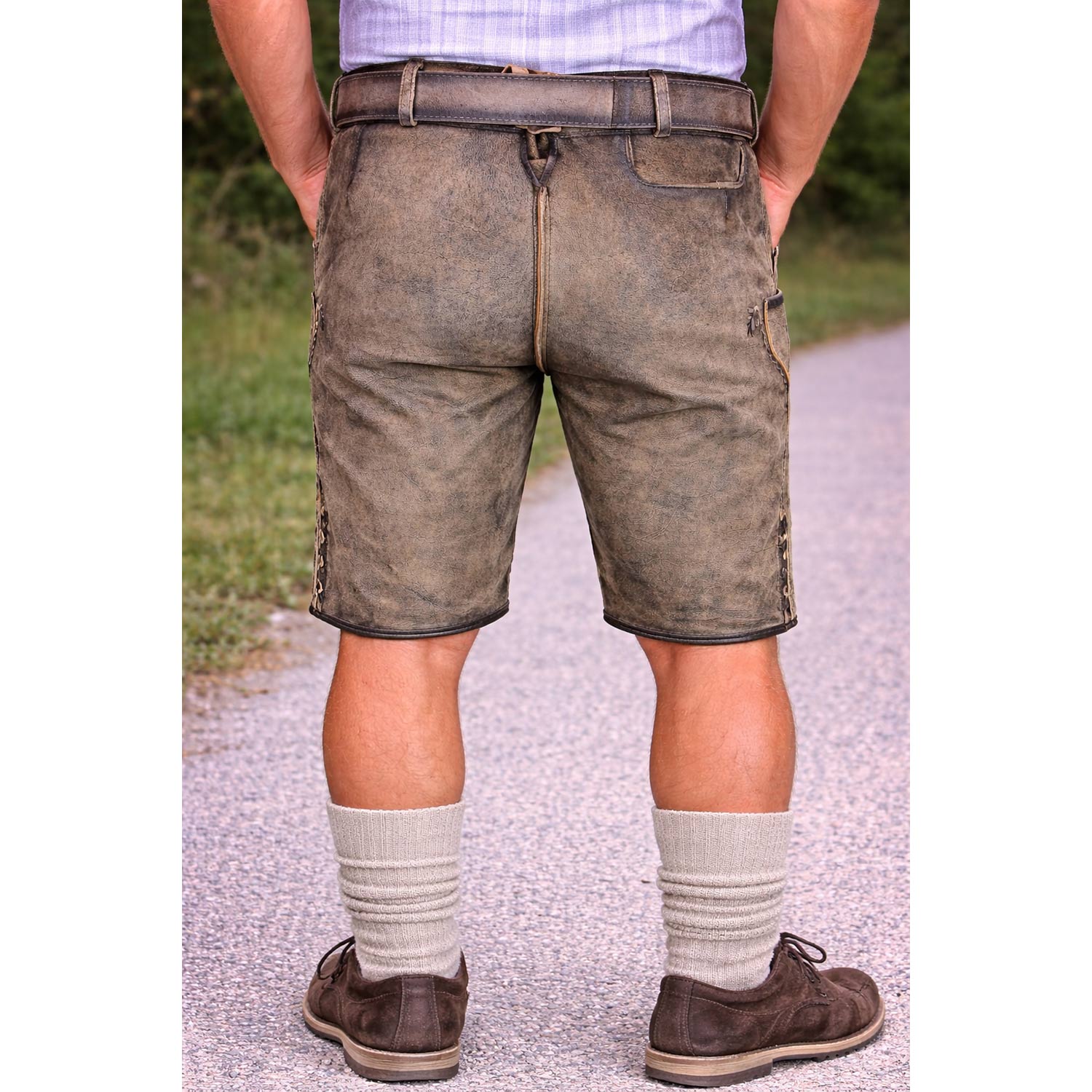 trachtenland-maddox-kurze-herren-lederhose-zugersee-mit-g-rtel-antik-r-zement image 3