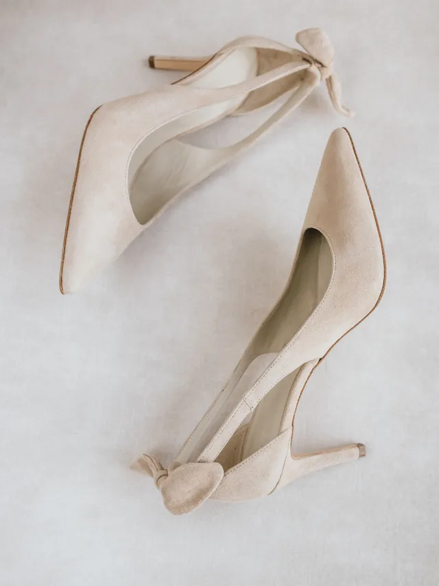 heimatgl-ck-pump-delilah-high-heel-mit-cut-outs-und-schleife-8-cm-absatz image 1