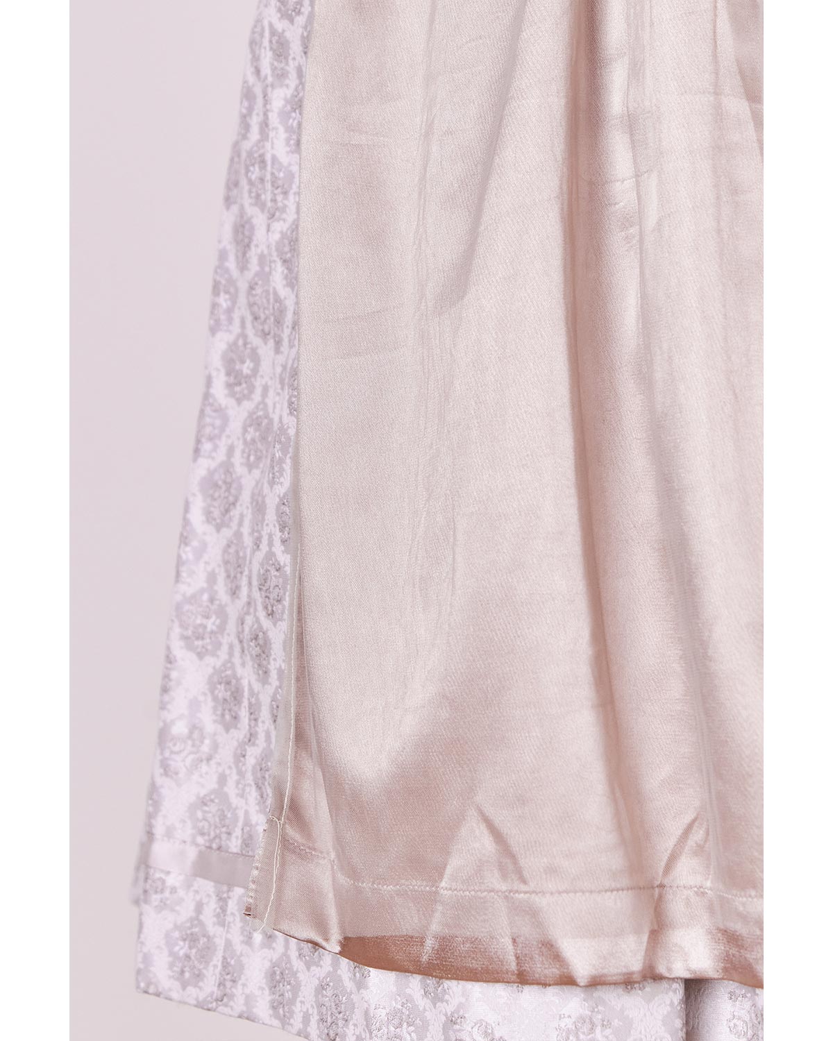 trachtenland-kr-ger-madl-dirndl-aleya-414466-nude-flieder-50-cm image 5