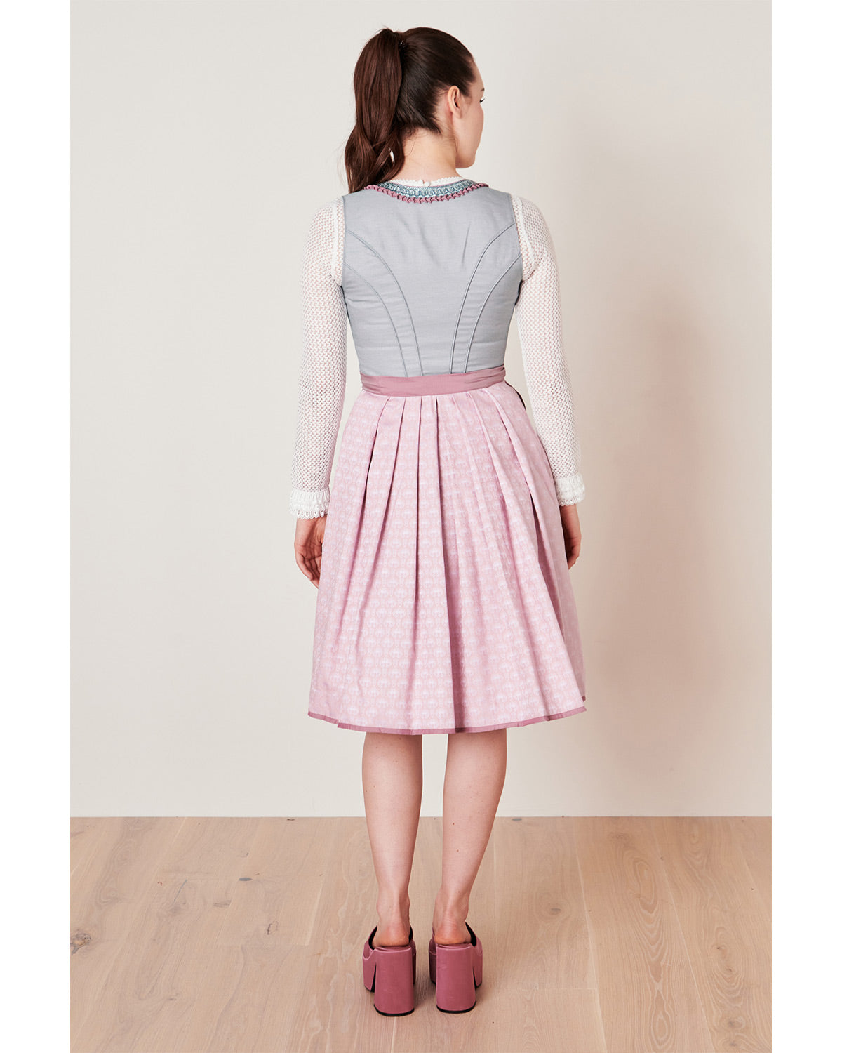 kr-ger-collection-dirndl-siena-114267-grau-ros-60-cm image 2