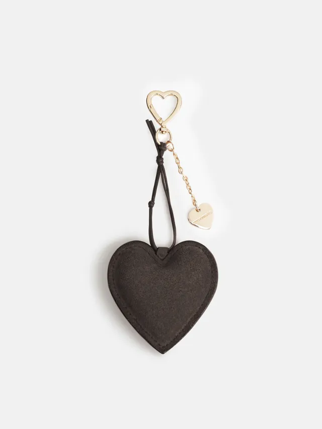 heimatgl-ck-lucy-heart-charm-amore-taschencharm-braun-wildleder image 1