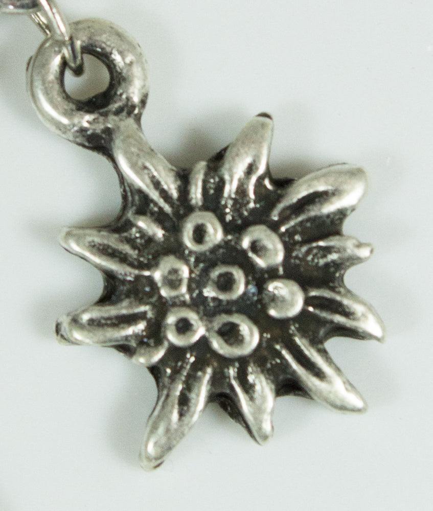 trachtenland-schieber-f-r-dirndlsch-rze-brezel-mit-medaillon image 5