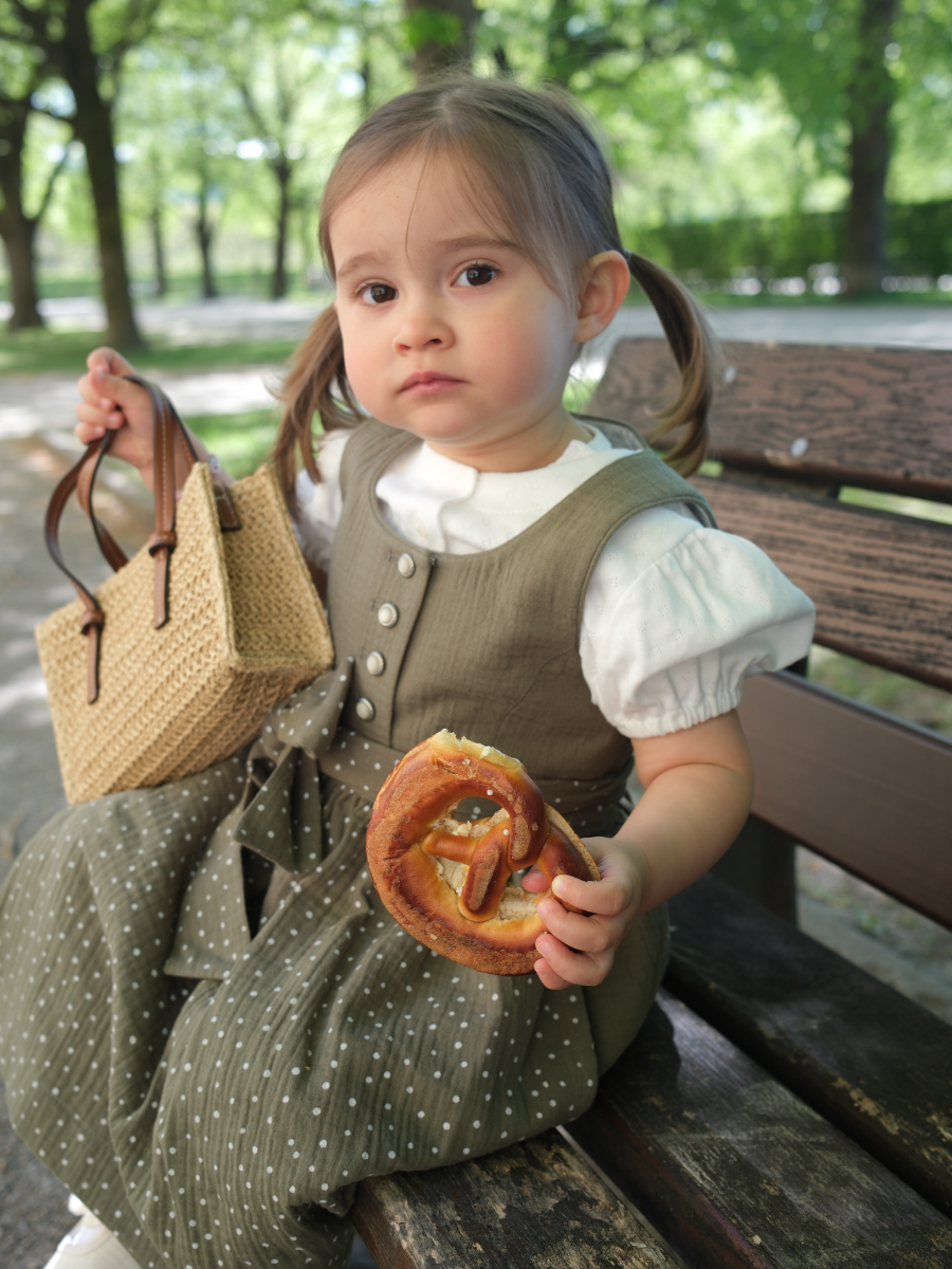 heimatgl-ck-kinderdirndl-mia-mini-oliv-musselin image 3