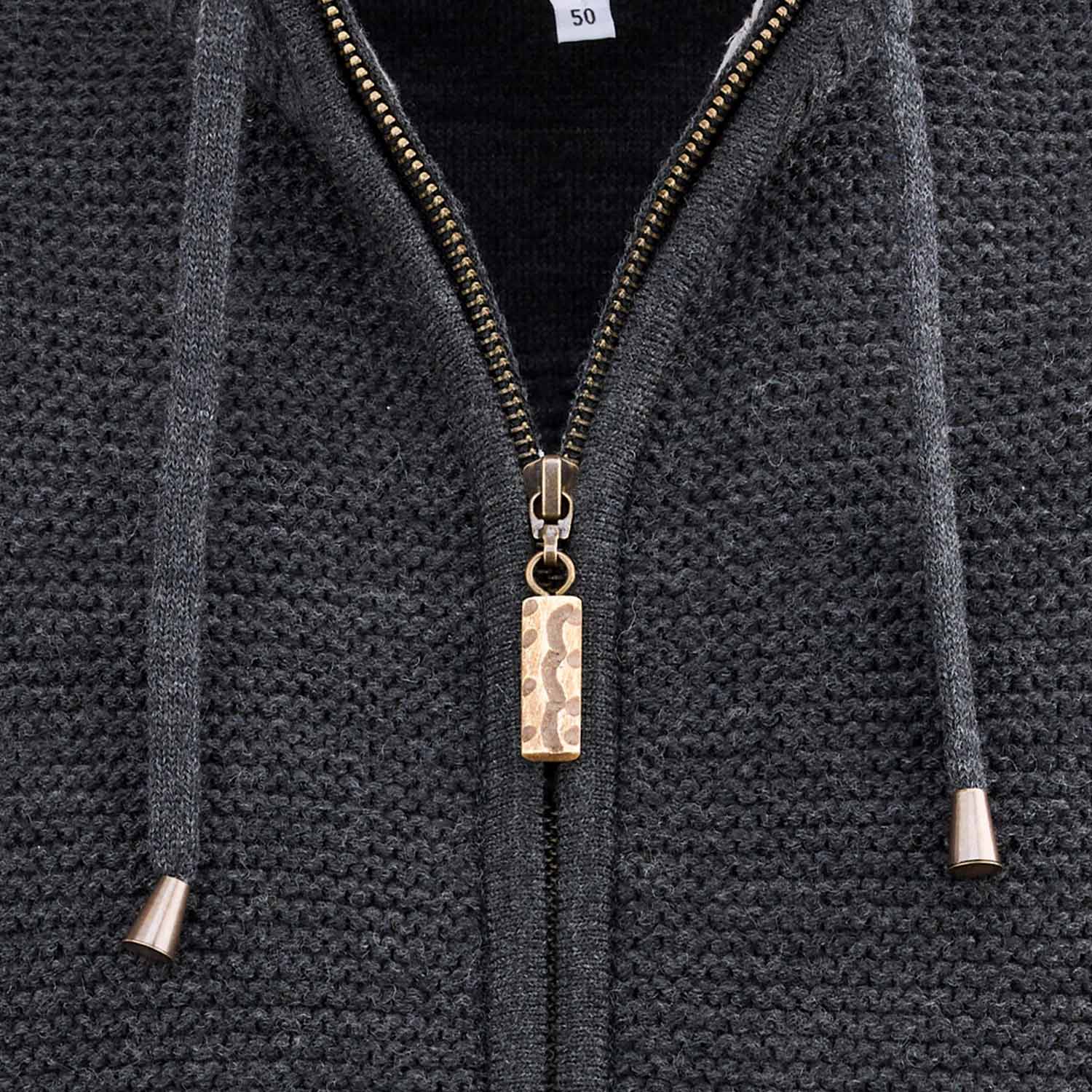 trachtenland-maddox-herren-trachten-strickjacke-bruneck-mit-kapuze-anthrazit image 5