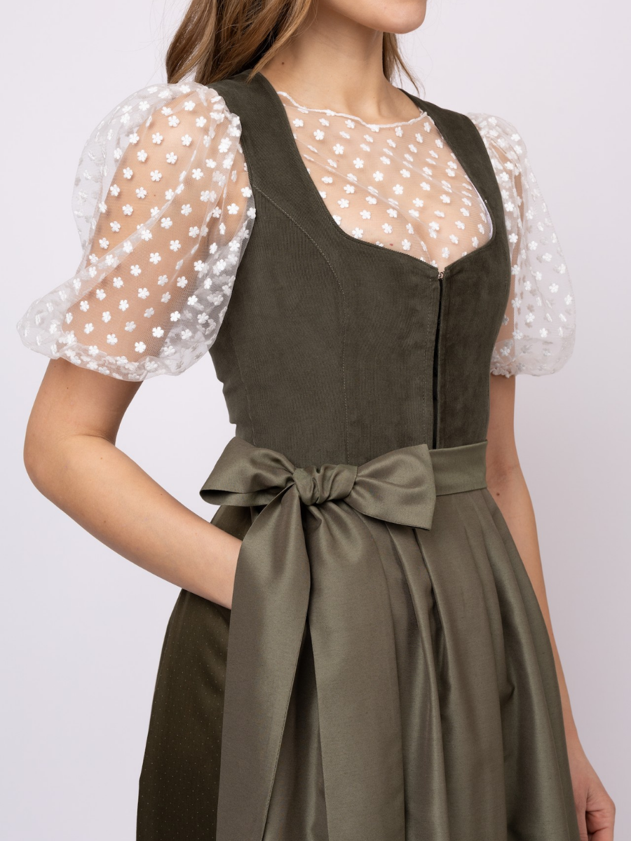 heimatgl-ck-dirndl-jana-oliv-babycord-mieder-mit-punkterock image 3